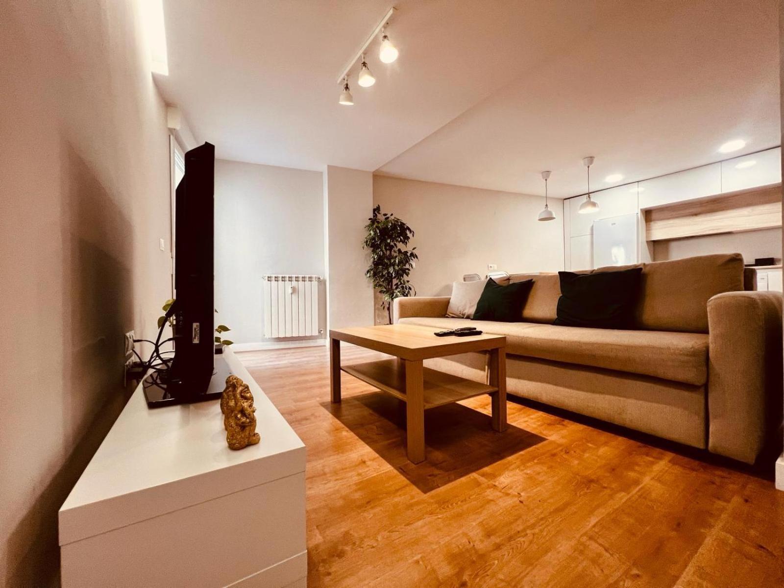 Piso Reformado,Centrico,Tranquilo Y Con Wifi Vut 09-398 Lägenhet Burgo Exteriör bild